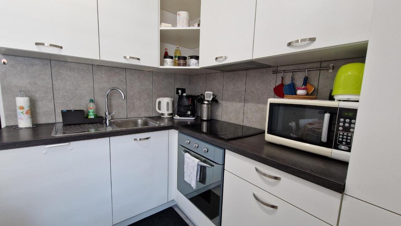 Sun Kissed Apartment Копер Екстер'єр фото